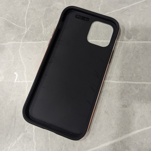 iPhone 12 pro Kaseme Design - Picture 3 of 4